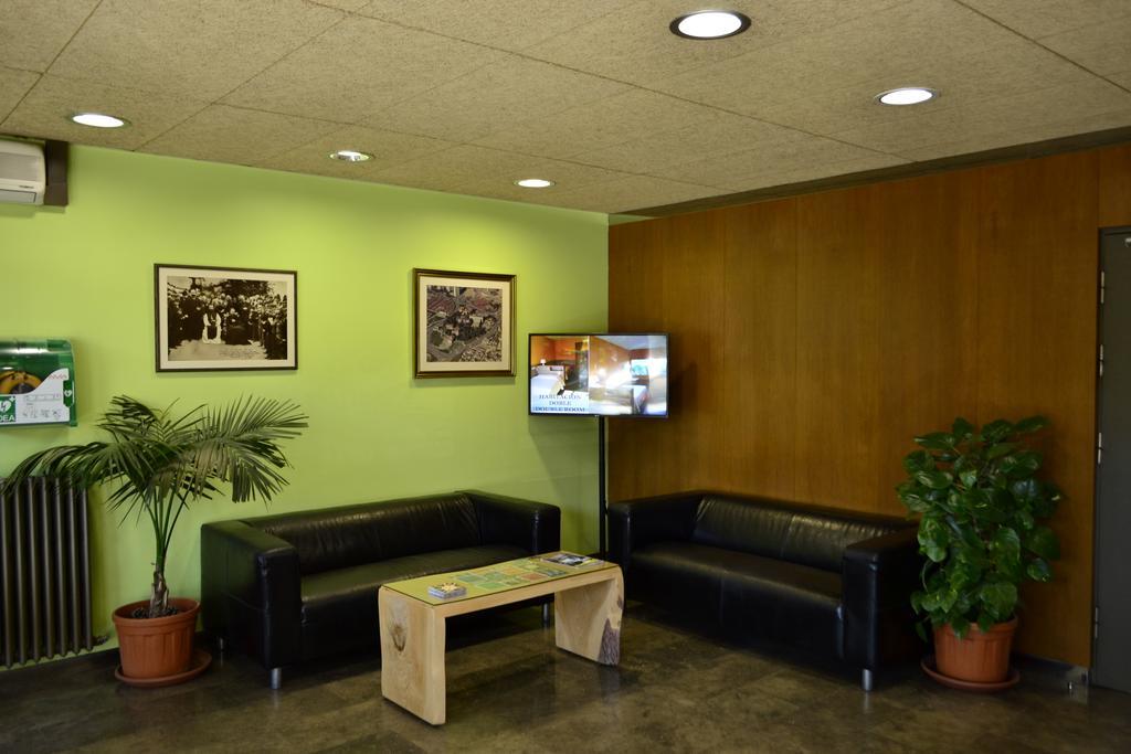 Residencia Salesiana Marti-codolar Maison d'hôtes 2*