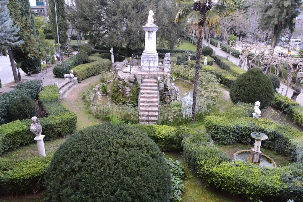 Residencia Salesiana Marti-codolar Maison d'hôtes