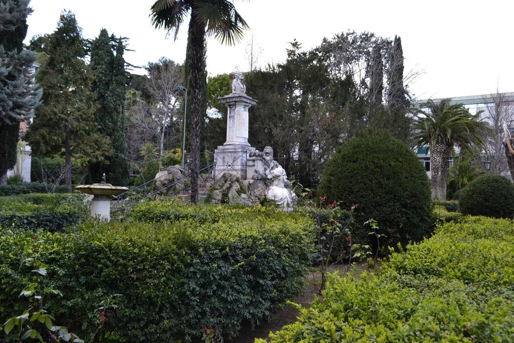 Residencia Salesiana Marti-codolar Guest house Barcelona