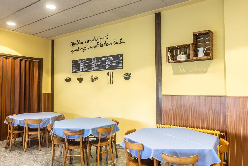 Guest house Residencia Salesiana Marti-codolar Barcelona