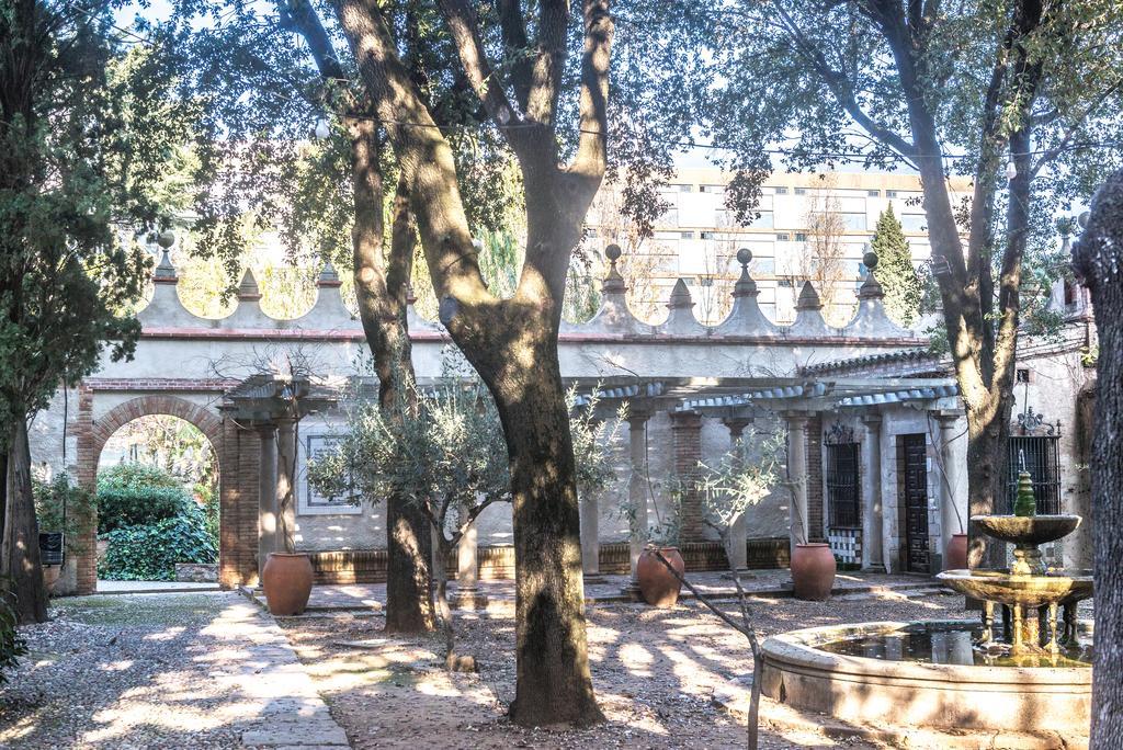 Guest house Residencia Salesiana Marti-codolar Barcelona