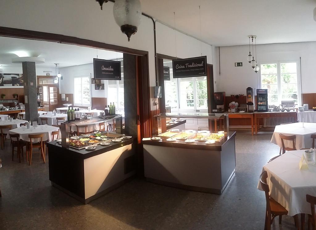 Residencia Salesiana Marti-codolar Guest house 2*