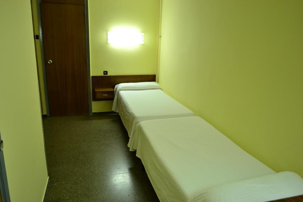 Pensjonat Residencia Salesiana Marti-codolar 2*