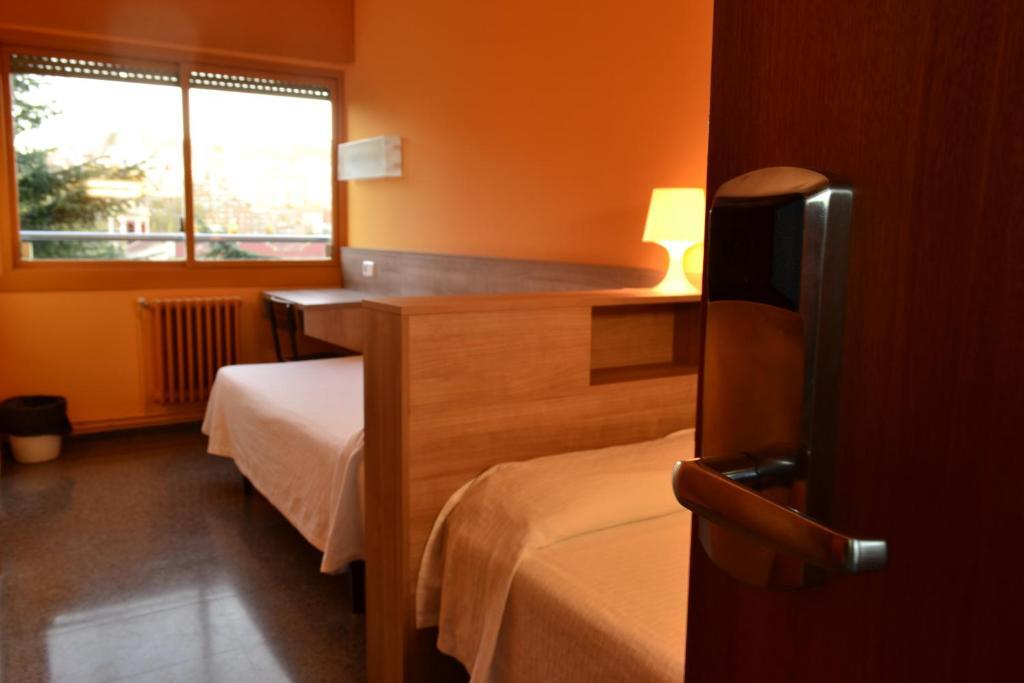 Residencia Salesiana Marti-codolar Casa de hóspedes Barcelona